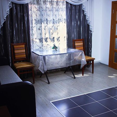 Hotel Confort Drochia ภายนอก รูปภาพ